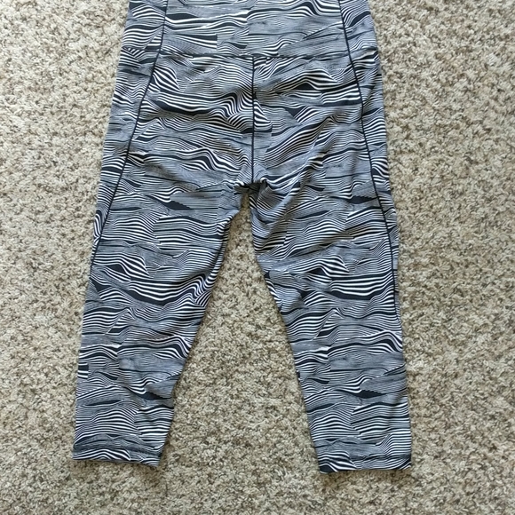 Black and white athletic leggings, ADIDAS - Picture 3 of 4